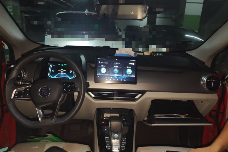 Used BYD Yuan Pro 2021 401 km Deluxe Version Center Console