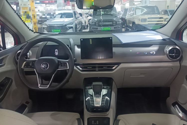 Used BYD Yuan Pro 2021 401 km Deluxe Version Center Console