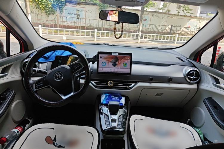 Used BYD Yuan Pro 2021 401 km Luxury Version Center Console