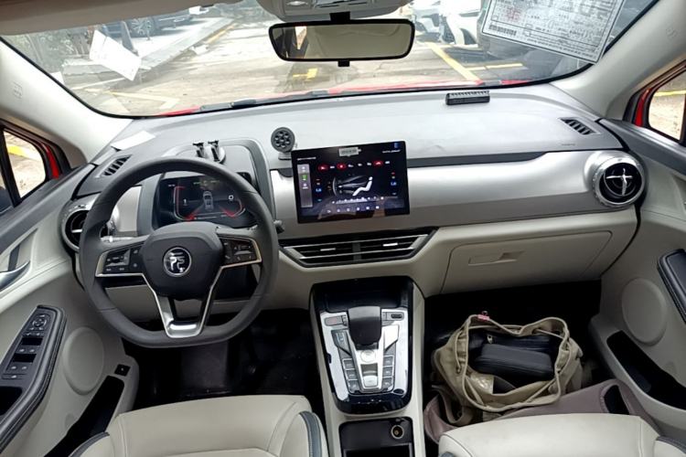 Used BYD Yuan Pro 2021 401 km Deluxe Version Center Console