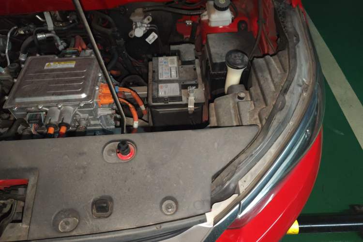 Used BYD Yuan Pro 2021 401 km Deluxe Version Engine Bay Left