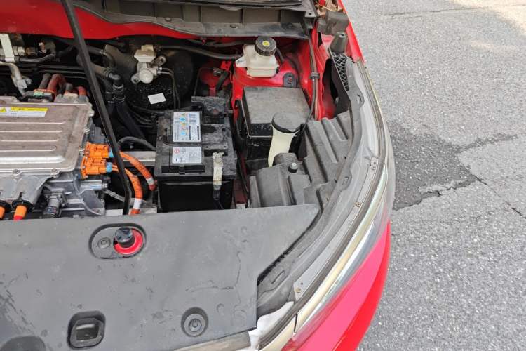 Used BYD Yuan Pro 2021 401 km Luxury Version Engine Bay Left