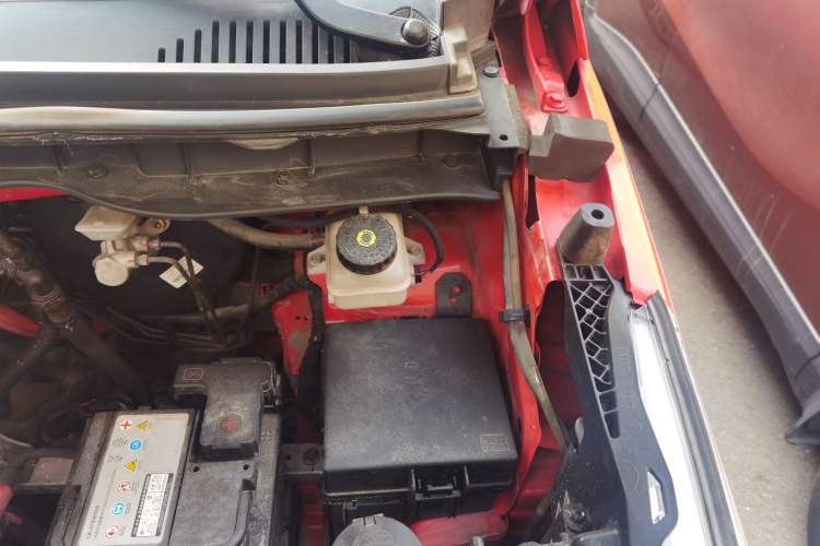 Used BYD Yuan Pro 2021 401 km Deluxe Version Engine Bay Left