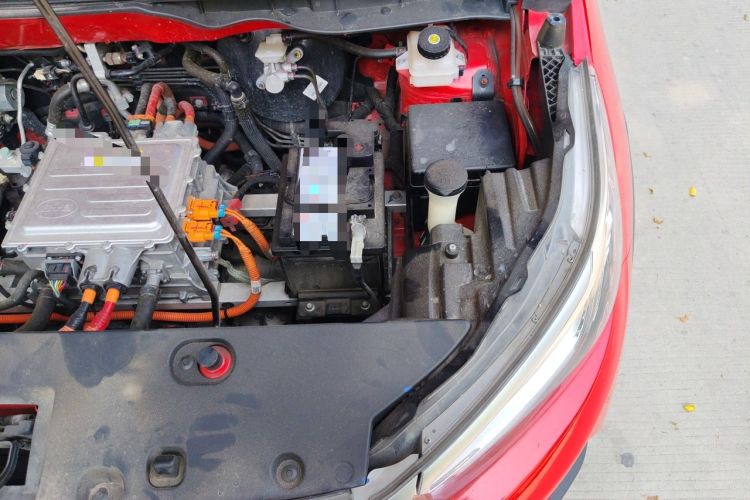 Used BYD Yuan Pro 2021 401 km Deluxe Version Engine Bay Left