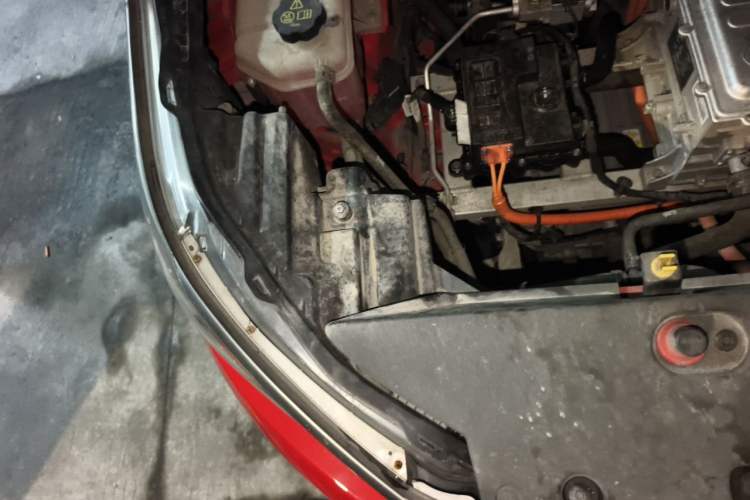 Used BYD Yuan Pro 2021 401 km Luxury Version Engine Bay Right