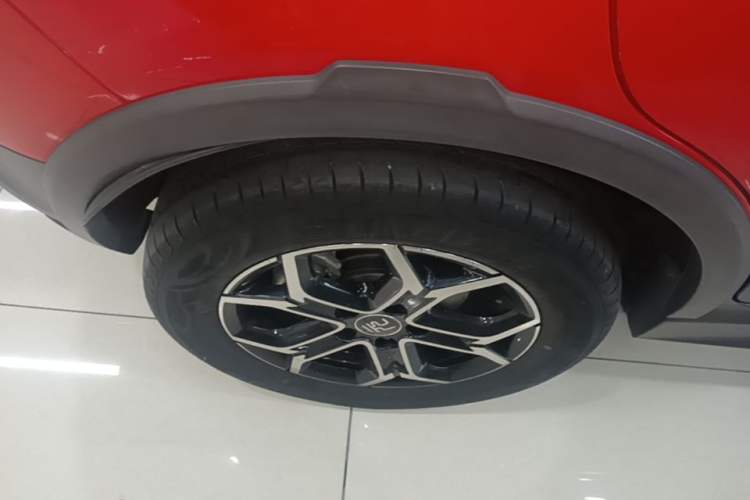 Used BYD Yuan Pro 2021 401 km Deluxe Version Exterior 5