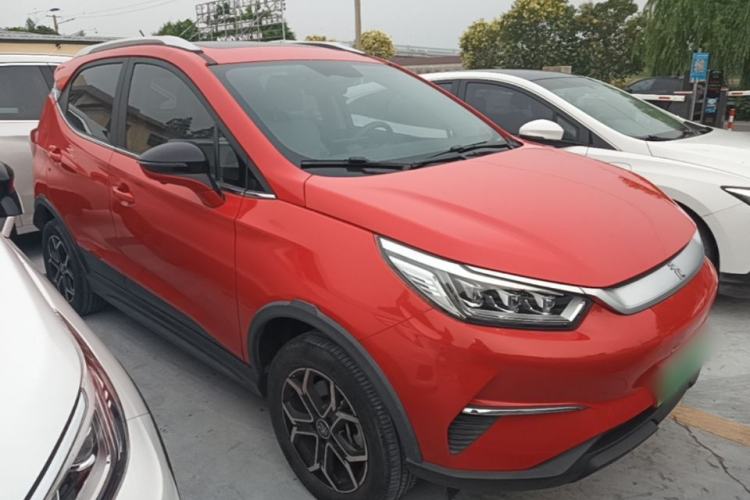 Used BYD Yuan Pro 2021 401 km Deluxe Version Front Right 45 Deg