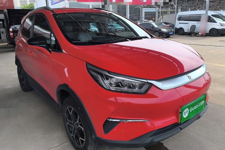 Used BYD Yuan Pro 2021 401 km Deluxe Version Front Right 45 Deg