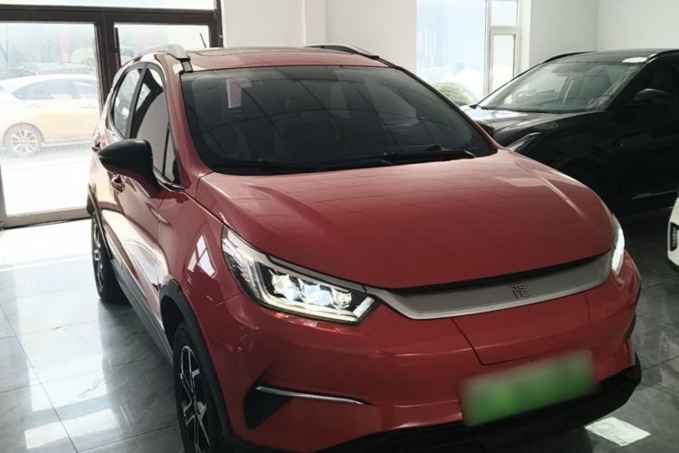 Used BYD Yuan Pro 2021 401 km Deluxe Version Front Right 45 Deg