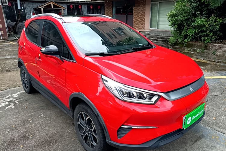 Used BYD Yuan Pro 2021 401 km Deluxe Version Front Right 45 Deg