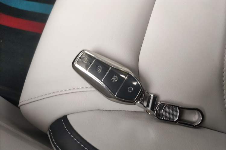 Used BYD Yuan Pro 2021 401 km Luxury Version Interior 1