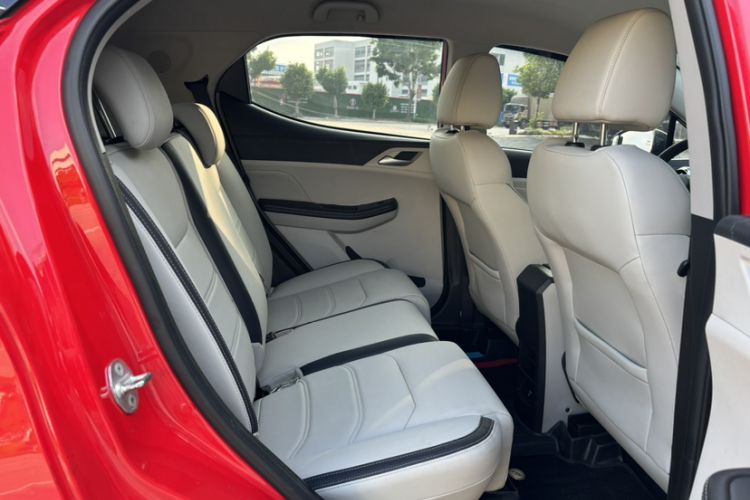 Used BYD Yuan Pro 2021 401 km Luxury Version Interior 1