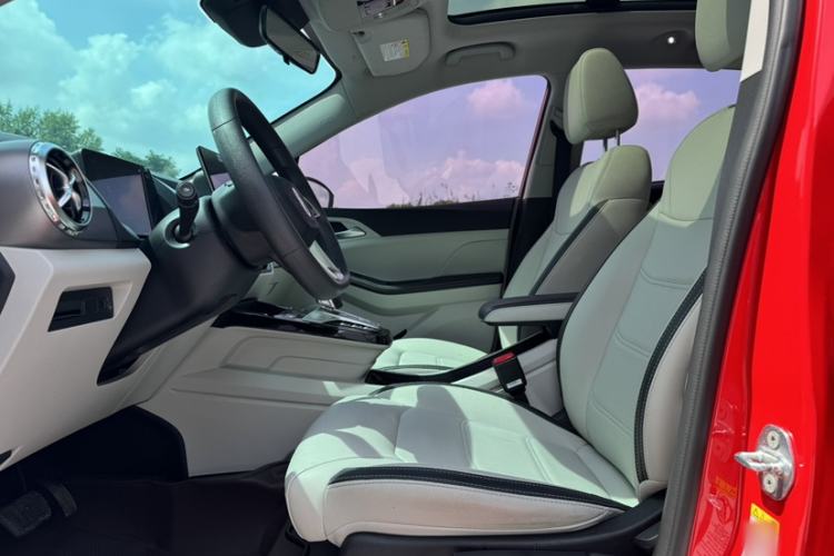 Used BYD Yuan Pro 2021 401 km Deluxe Version Interior 1