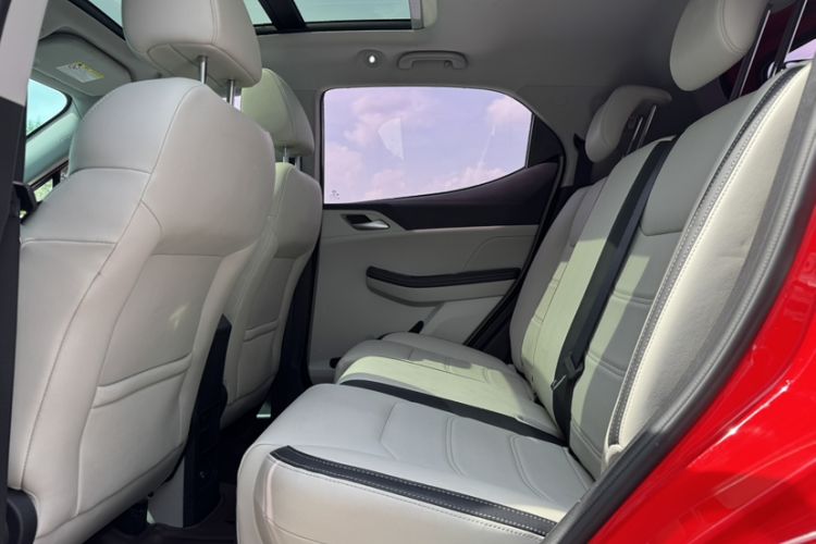 Used BYD Yuan Pro 2021 401 km Deluxe Version Interior 2