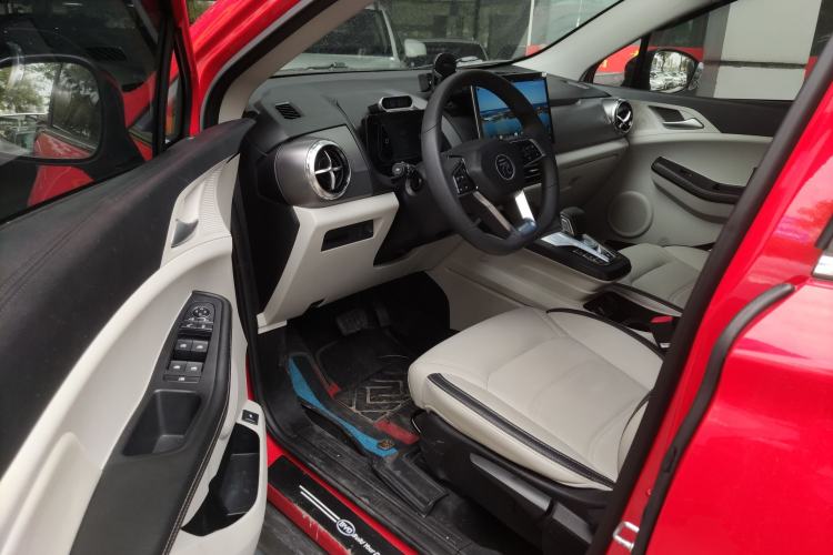 Used BYD Yuan Pro 2021 401 km Luxury Version Interior 3