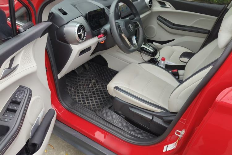 Used BYD Yuan Pro 2021 401 km Deluxe Version Interior 3