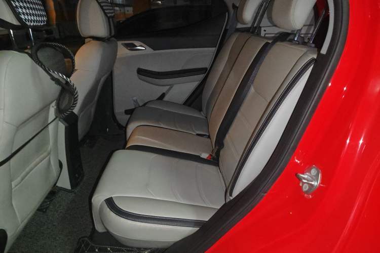 Used BYD Yuan Pro 2021 "Love for a Lifetime" Edition Left Rear Seat