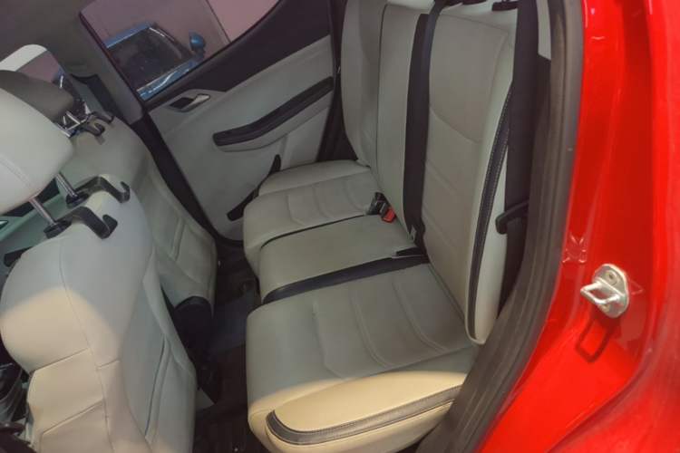 Used BYD Yuan Pro 2021 401 km Deluxe Version Left Rear Seat