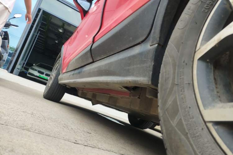 Used BYD Yuan Pro 2021 401 km Luxury Version Left Side Sill