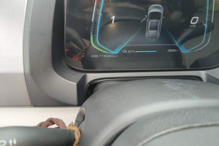 Used BYD Yuan Pro 2021 401 km Deluxe Version Odometer Close Up