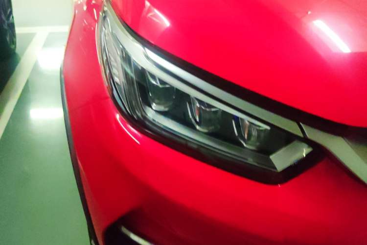 Used BYD Yuan Pro 2021 "Love for a Lifetime" Edition Right Front Headlight