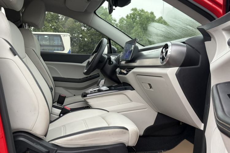 Used BYD Yuan Pro 2021 401 km Deluxe Version Right Front Seat