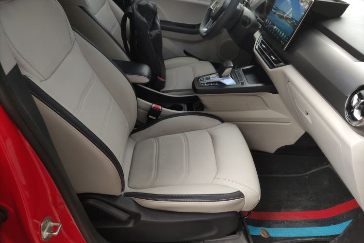 Used BYD Yuan Pro 2021 401 km Luxury Version Right Front Seat