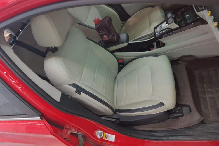 Used BYD Yuan Pro 2021 401 km Deluxe Version Right Front Seat