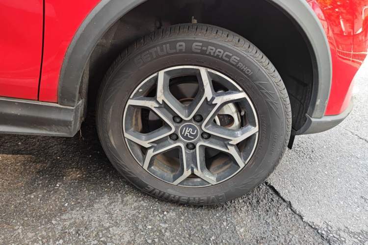 Used BYD Yuan Pro 2021 401 km Luxury Version Right Front Wheel Hub
