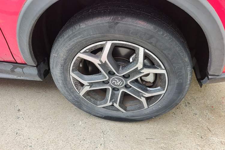Used BYD Yuan Pro 2021 401 km Deluxe Version Right Front Wheel Hub