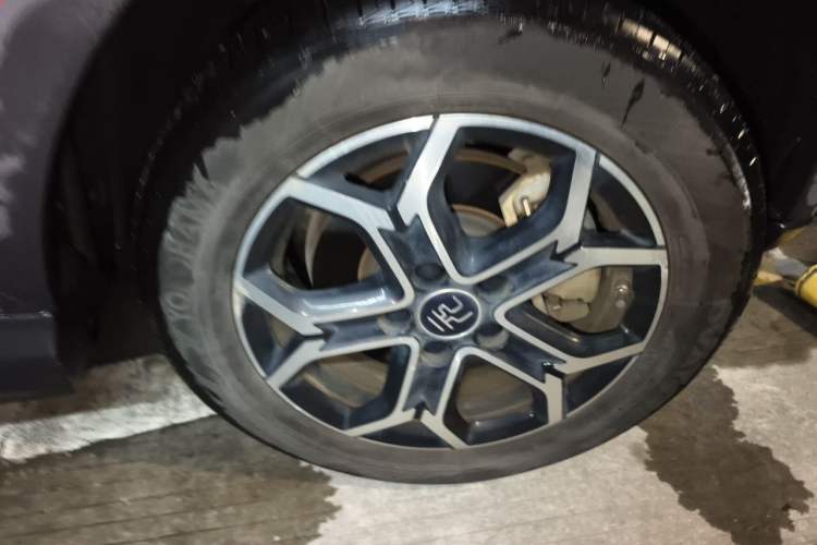 Used BYD Yuan Pro 2021 401 km Luxury Version Right Front Wheel Hub