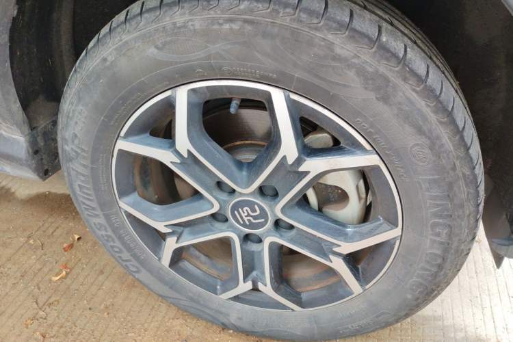 Used BYD Yuan Pro 2021 401 km Deluxe Version Right Front Wheel Hub