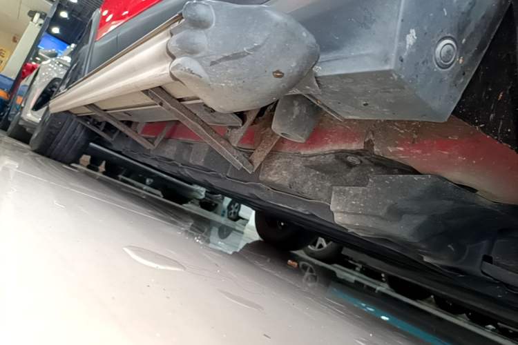 Used BYD Yuan Pro 2021 401 km Luxury Version Right Side Sill