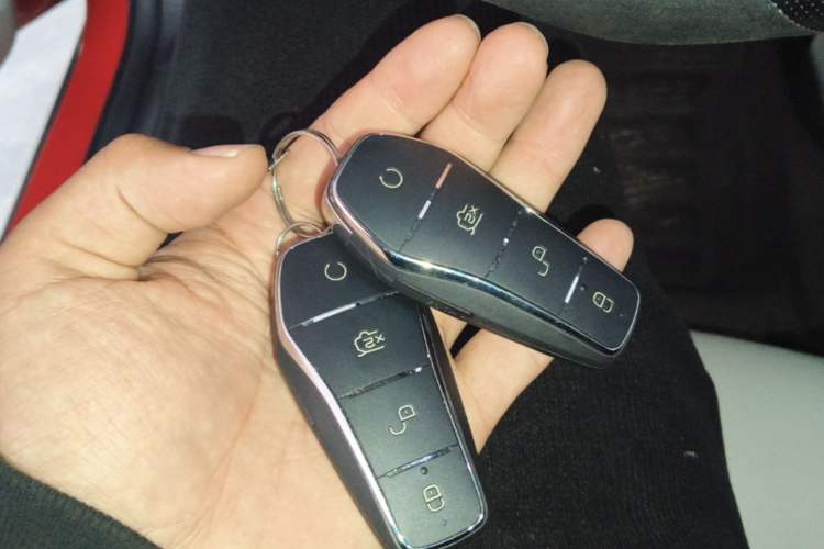 Used BYD Yuan Pro 2021 401 km Deluxe Version Vehicle Key