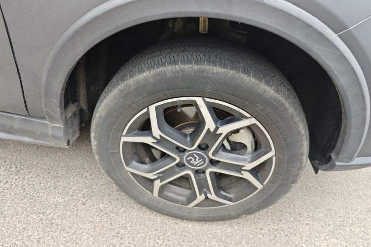 Used BYD Yuan Pro 2021 401 km Luxury Version Right Front Wheel Hub