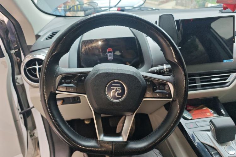 Used BYD Yuan Pro 2021 401 km Luxury Version Steering Wheel
