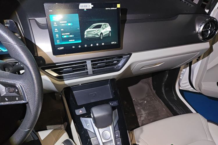 Used BYD Yuan Pro 2021 401 km Luxury Version Audio And AC Panel