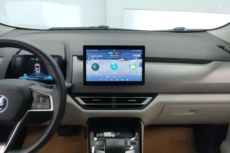 Used BYD Yuan Pro 2021 401 km Deluxe Version Audio And AC Panel