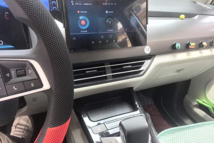 Used BYD Yuan Pro 2021 401 km Luxury Version Audio And AC Panel