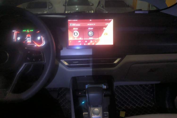 Used BYD Yuan Pro 2021 401 km Deluxe Version Audio And AC Panel
