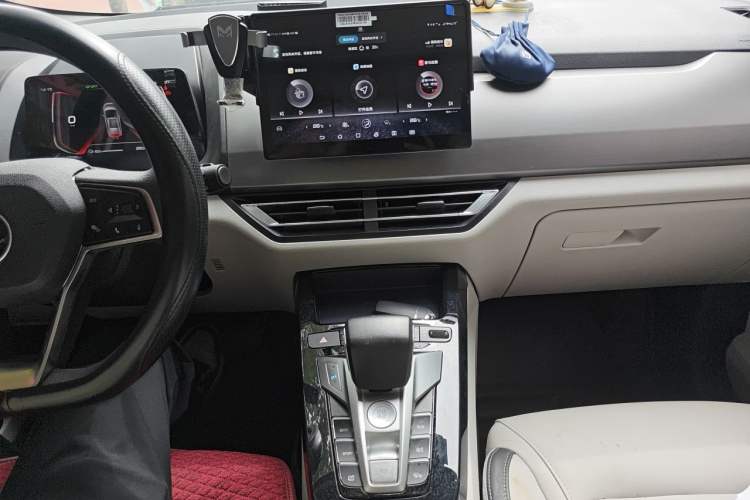 Used BYD Yuan Pro 2021 401 km Deluxe Version Audio And AC Panel