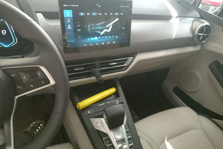 Used BYD Yuan Pro 2021 Lifetime Edition Audio And AC Panel