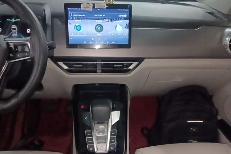 Used BYD Yuan Pro 2021 401 km Deluxe Version Audio And AC Panel