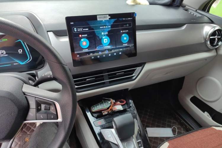 Used BYD Yuan Pro 2021 401 km Luxury Version Audio And AC Panel