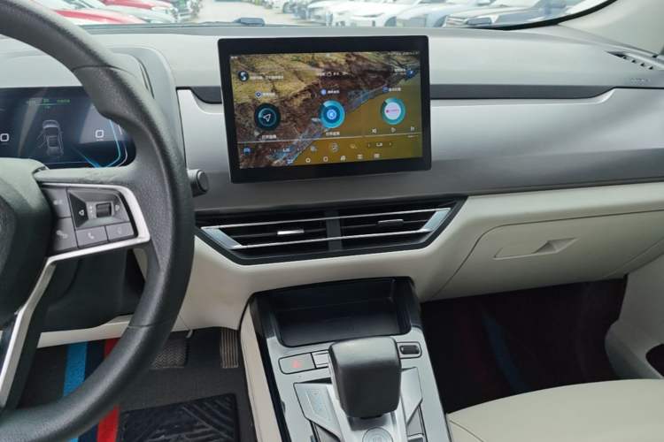 Used BYD Yuan Pro 2021 401 km Luxury Version Audio And AC Panel