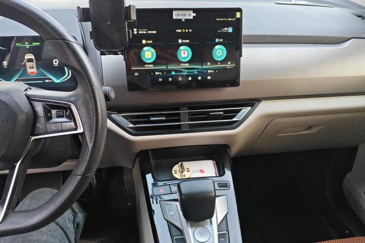 Used BYD Yuan Pro 2021 401 km Luxury Version Audio And AC Panel