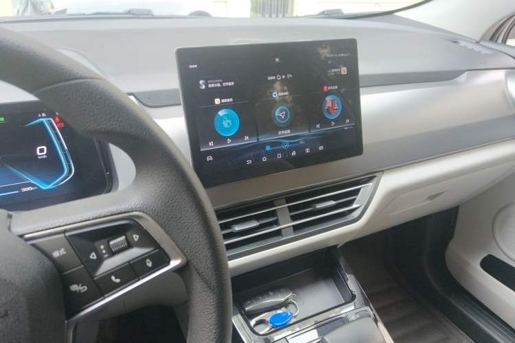 Used BYD Yuan Pro 2021 401 km Luxury Version Audio And AC Panel
