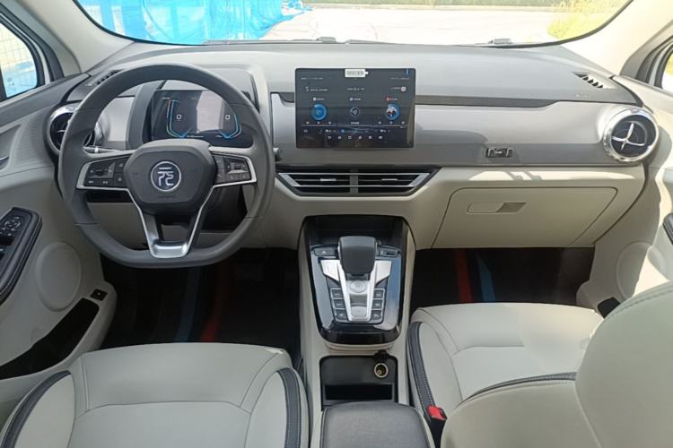 Used BYD Yuan Pro 2021 401 km Deluxe Version Center Console