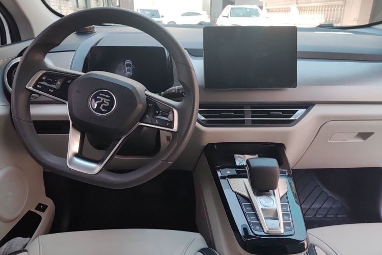 Used BYD Yuan Pro 2021 401 km Luxury Version Center Console