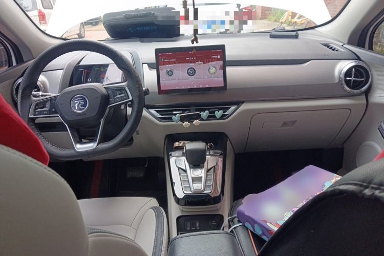 Used BYD Yuan Pro 2021 401 km Deluxe Version Center Console